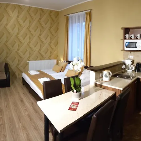Gelleny Lux Apartment Gyula